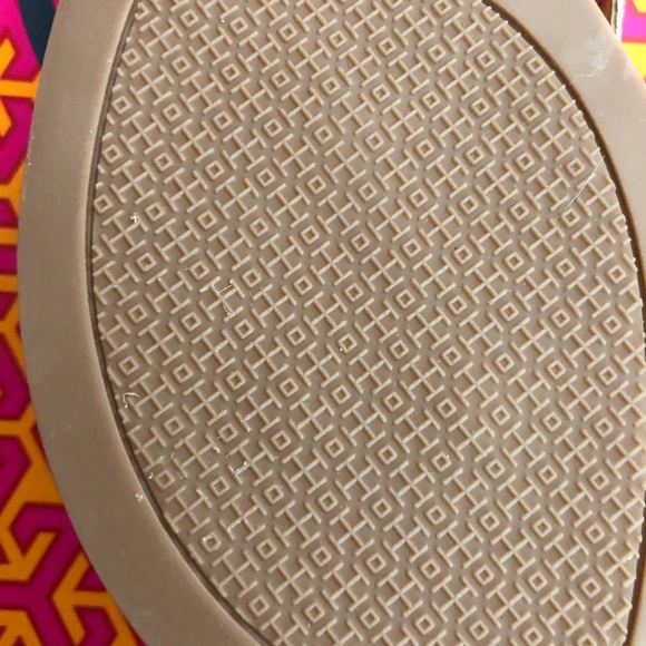 Tory Burch Terra - Picture 2 of 3